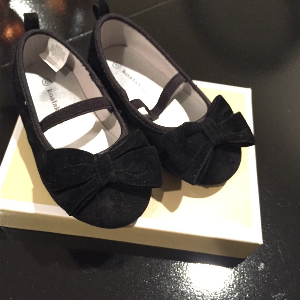 Kola Kids Girls Black Shoes Size 6